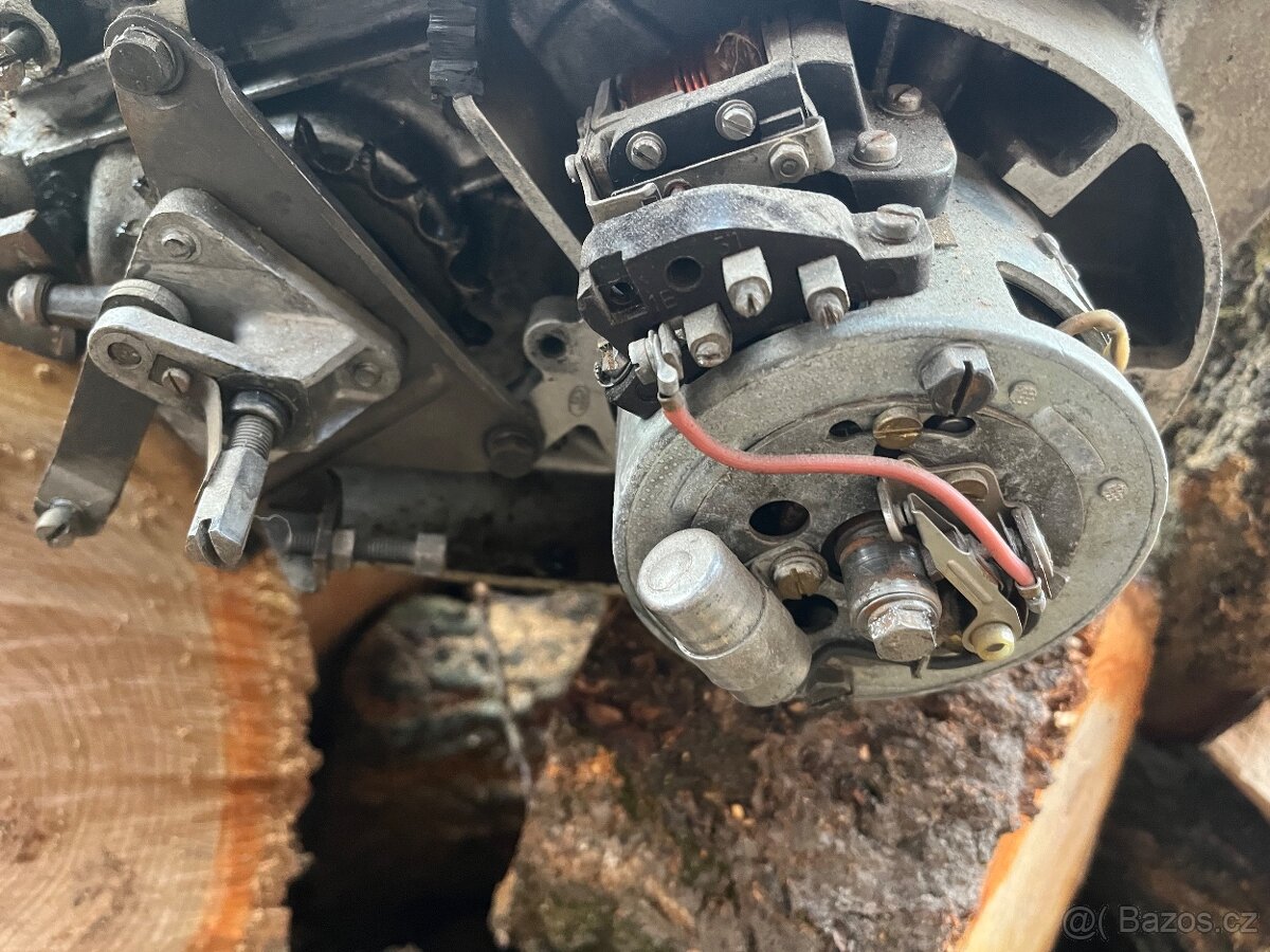 Motor Jawa 250/353 - 4