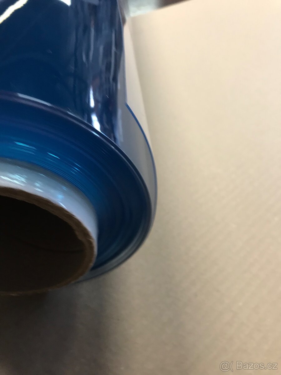 Průhledná PVC fólie “slída”; cca 850g/m2; 0,75mm tloušťka - 4