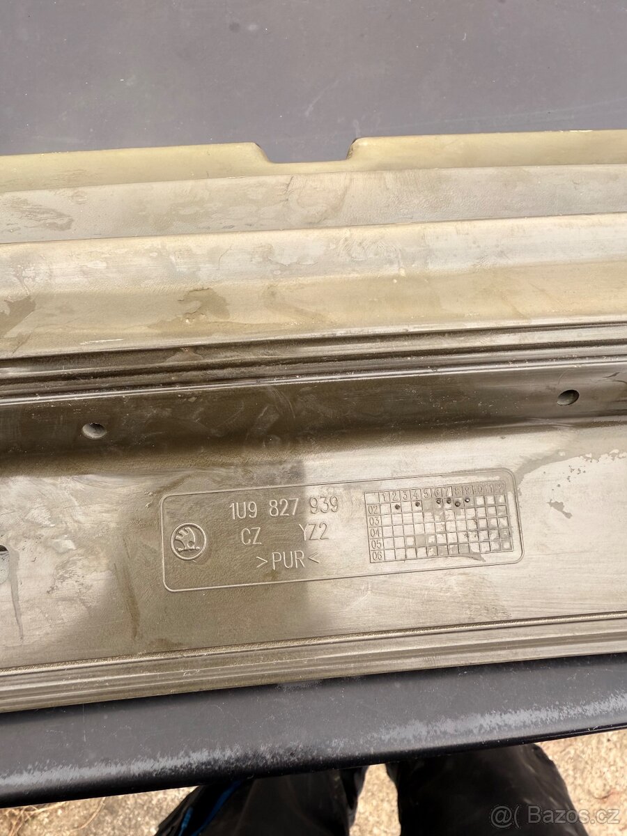 Křídlo octavia 1 rs kombi - 4