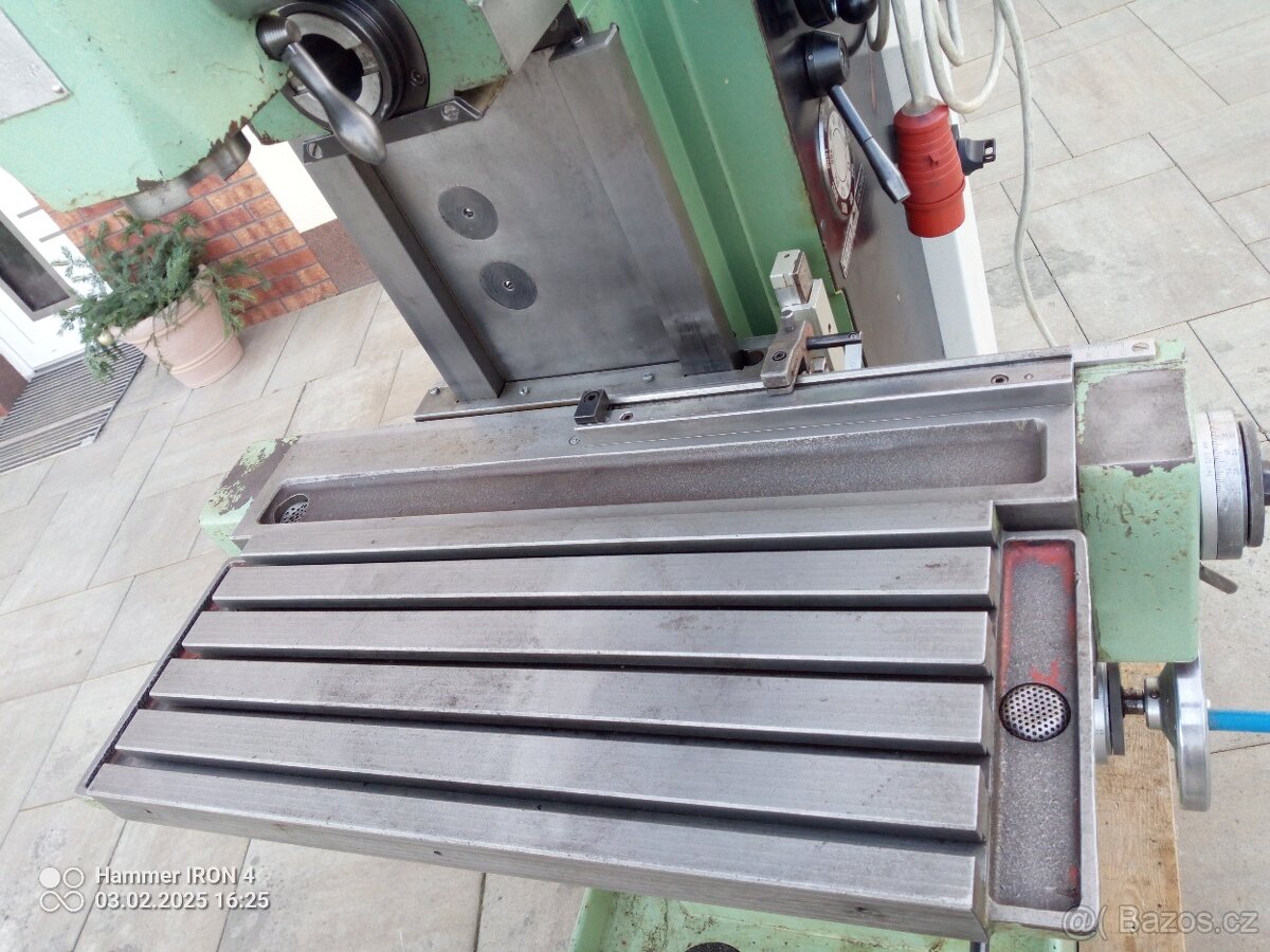 Nástrojařská frézka FN 20. - 4