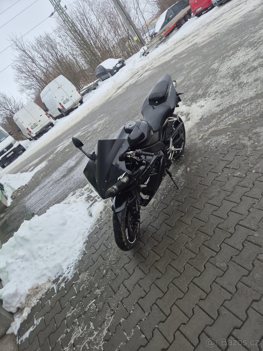 Yamaha R1 RN12.rok 11/2005 - 4