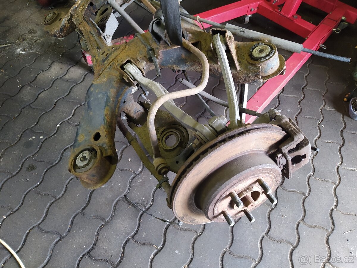 Chrysler 300C Touring - Zadní náprava - 4