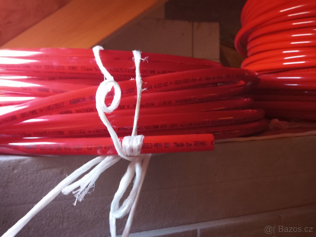 REHAU RAUTHERM S trubka 17 x 2 mm - 4