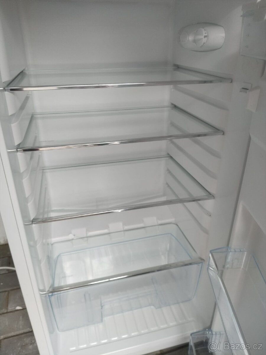 Lednice Amica A+ - 4