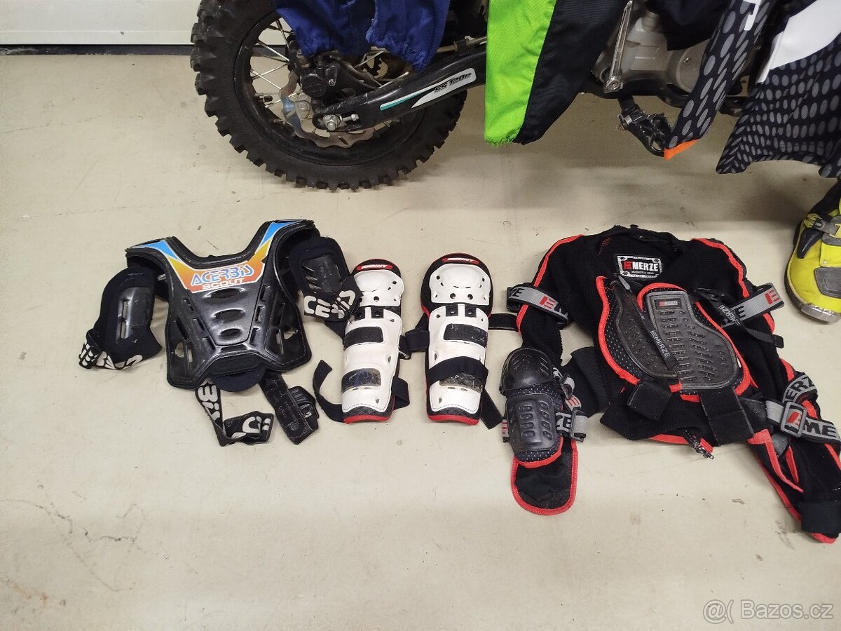 Prodám Stomp 120 R + věci na moto