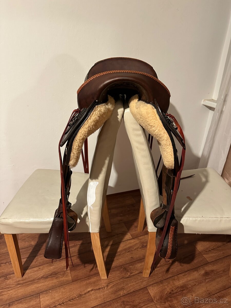 Nové westernové sedlo nové Colonel XL 16” bez hrušky - 4