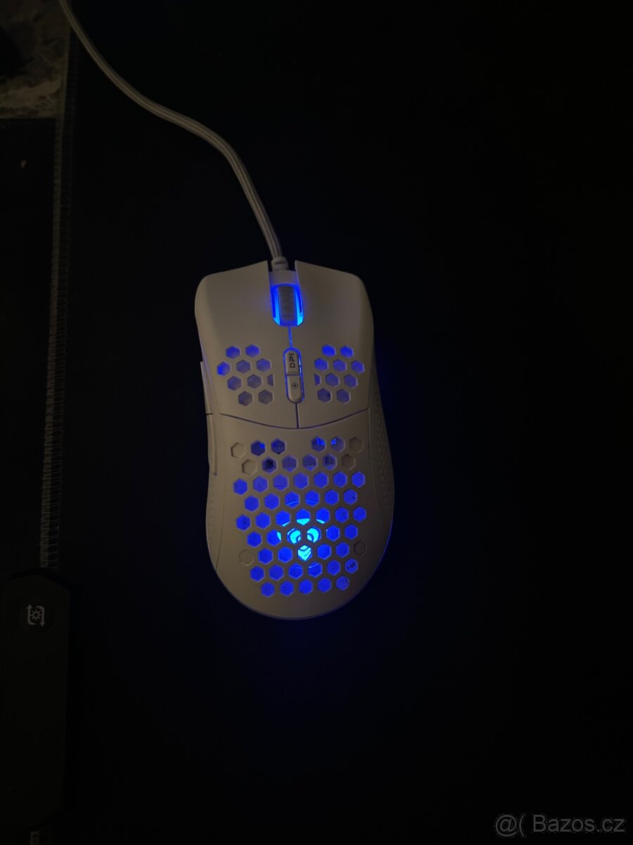 Prodám herní počítač v kompletní sestavě - 4