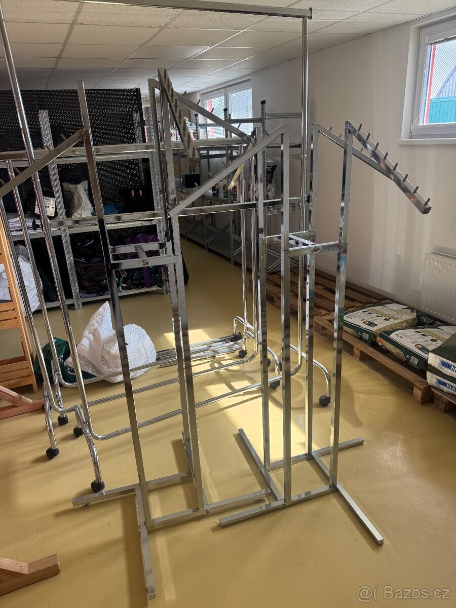 Vybavení prodejny - 4