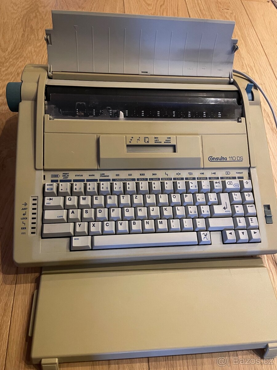 Elektronicky psaci stroj Consulta 110 DS - 4