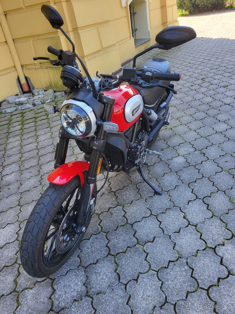Ducati Scrambler Icon 800 - 4