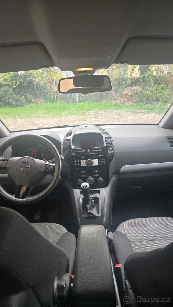Zafira - 4