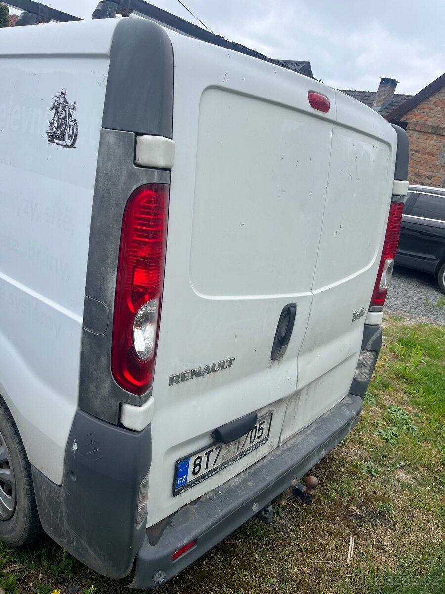 Renault Trafic 2,0 dci - 4