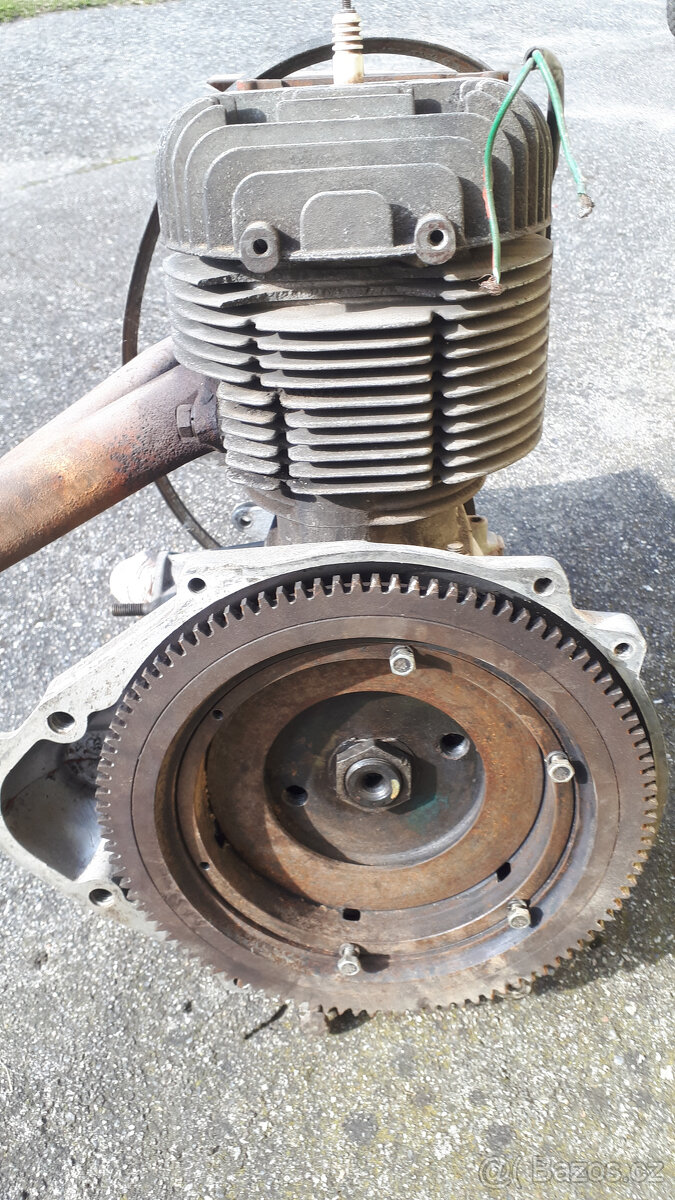 Trabant 601 - motor - 4