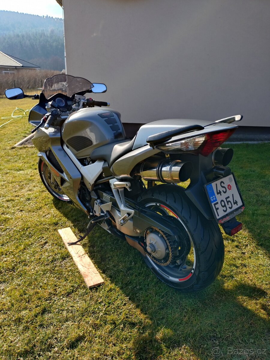 Honda VFR 800 VTEC - 4