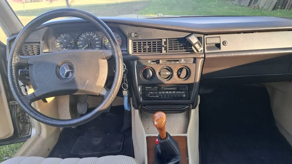Mercedes-Benz 190 E 2.6 R6 - 4