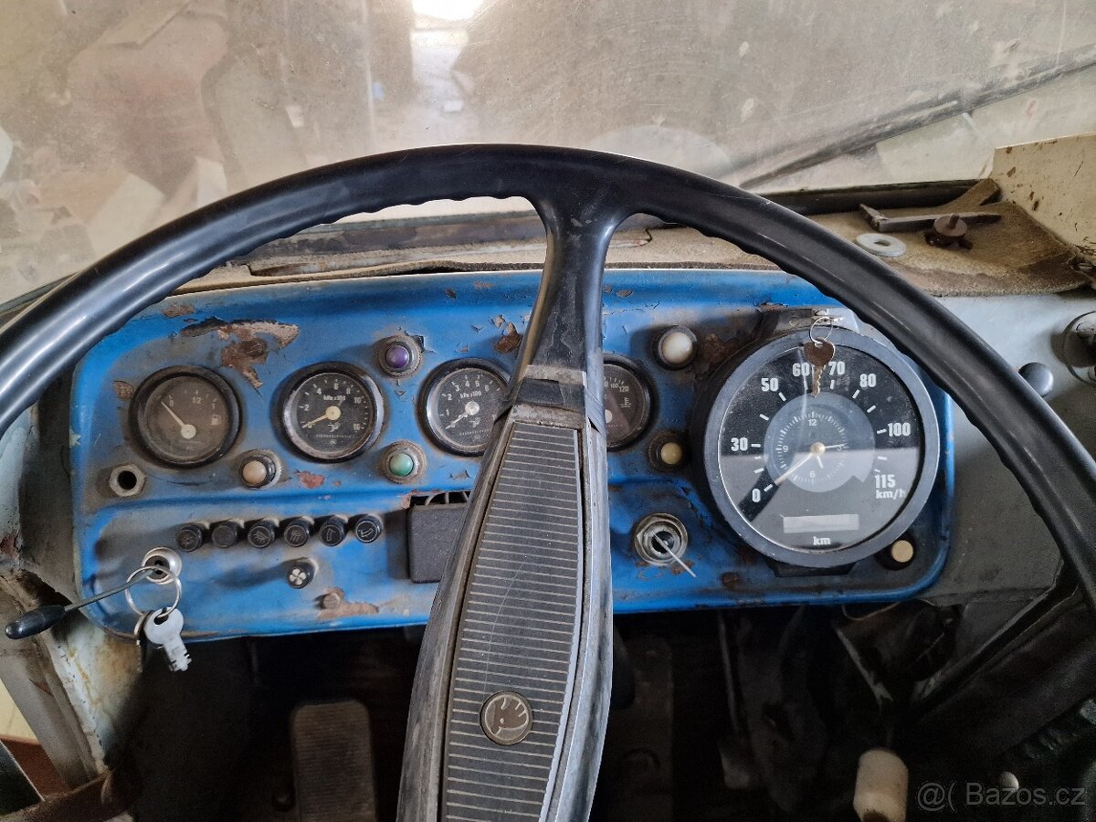 Nákladní automobil -sklápěč - 4