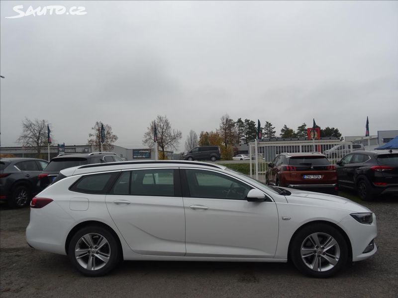 Opel Insignia 2,0 CDTi TK 10/2027 - 4