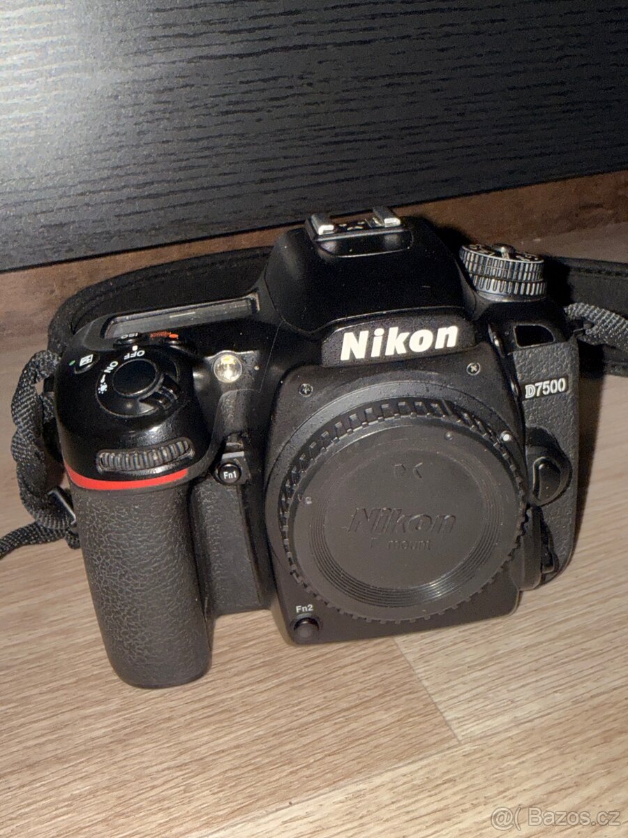 📸 Nikon D7500 + 2× objektiv (Tamron 70–200 / Nikon 35 1.8) - 4
