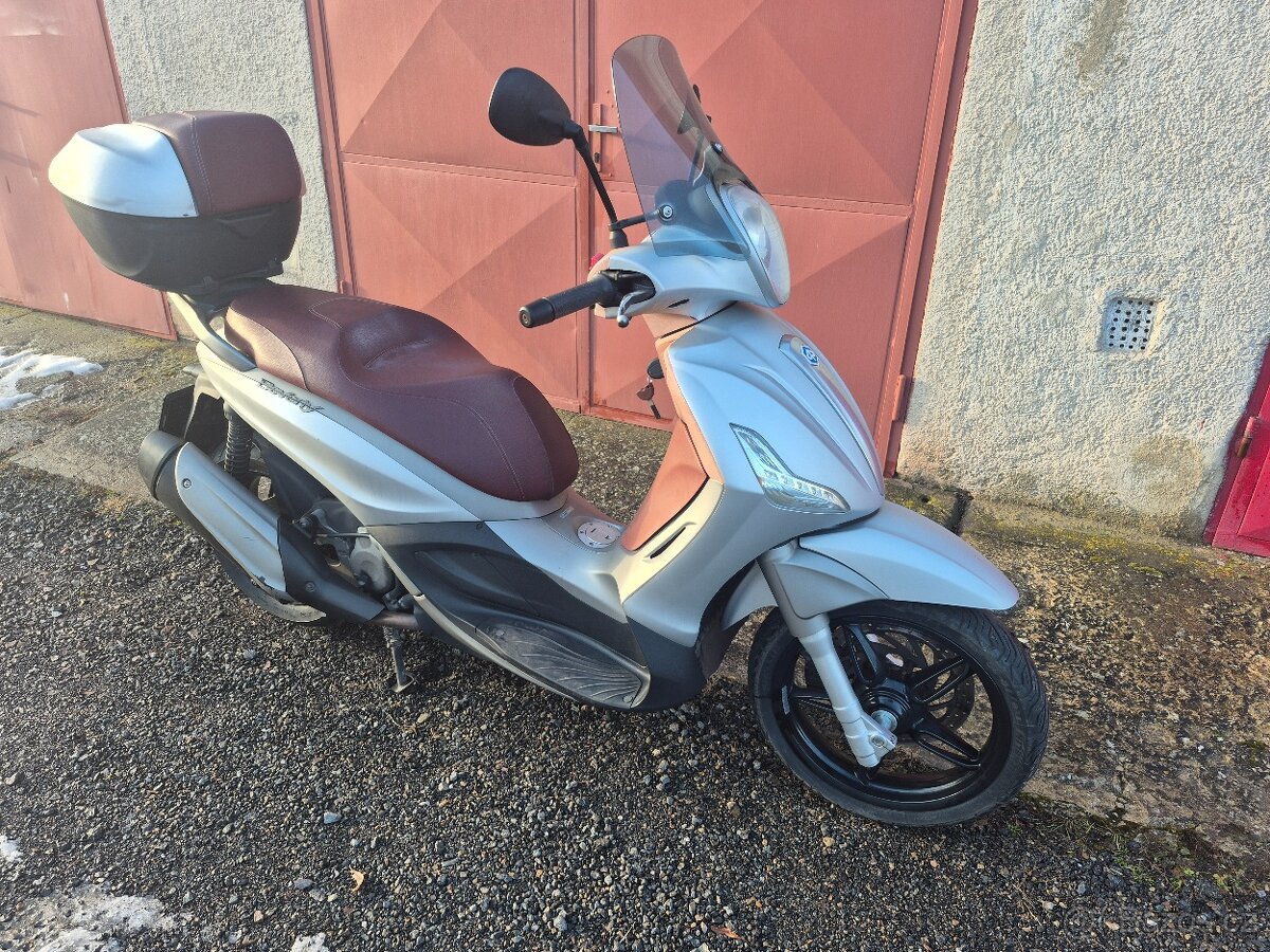 Piaggio Beverly 350, 24kw - 4