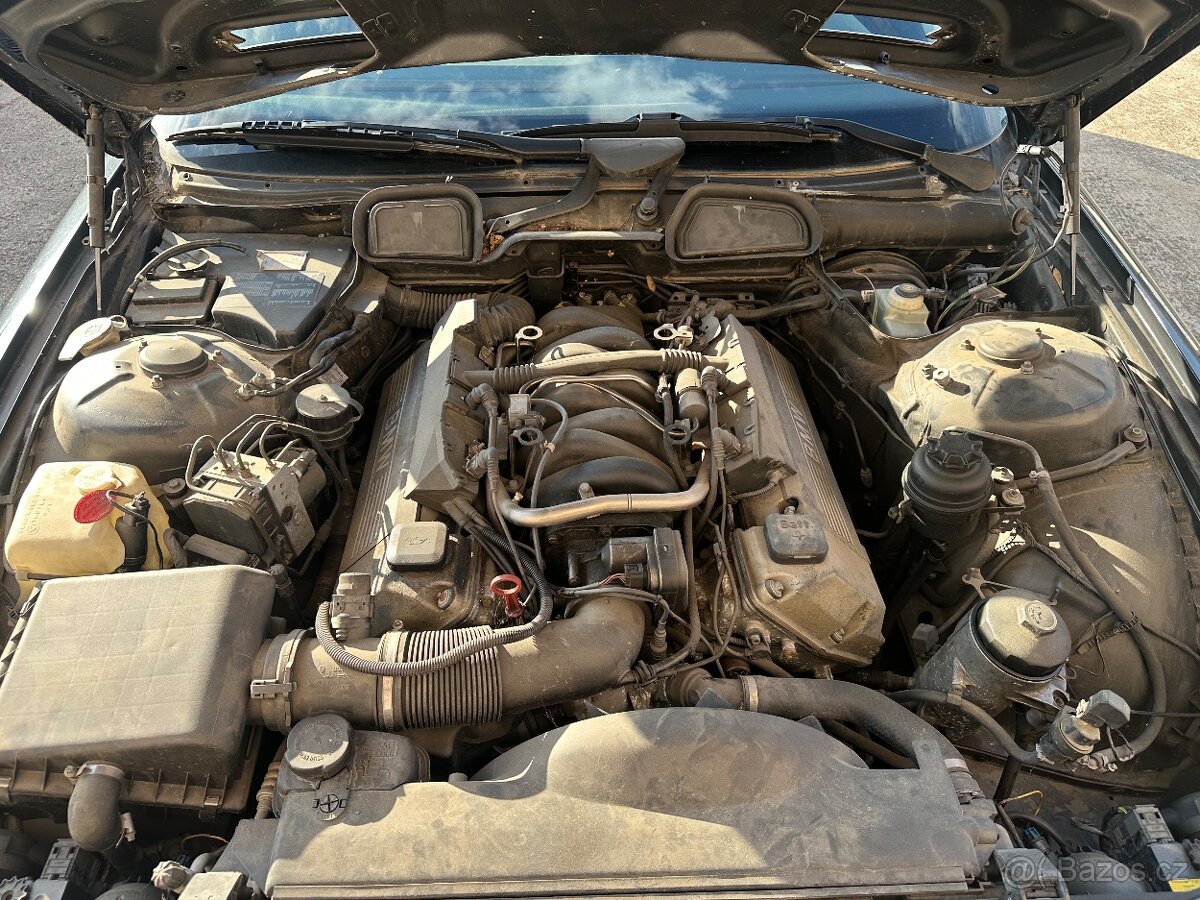 BMW 740i e38 - 4