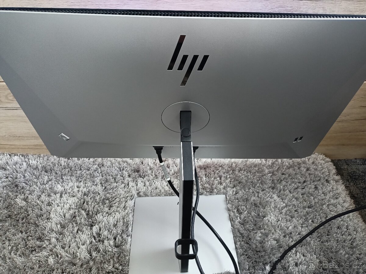 Monitor HP 724PF - 4