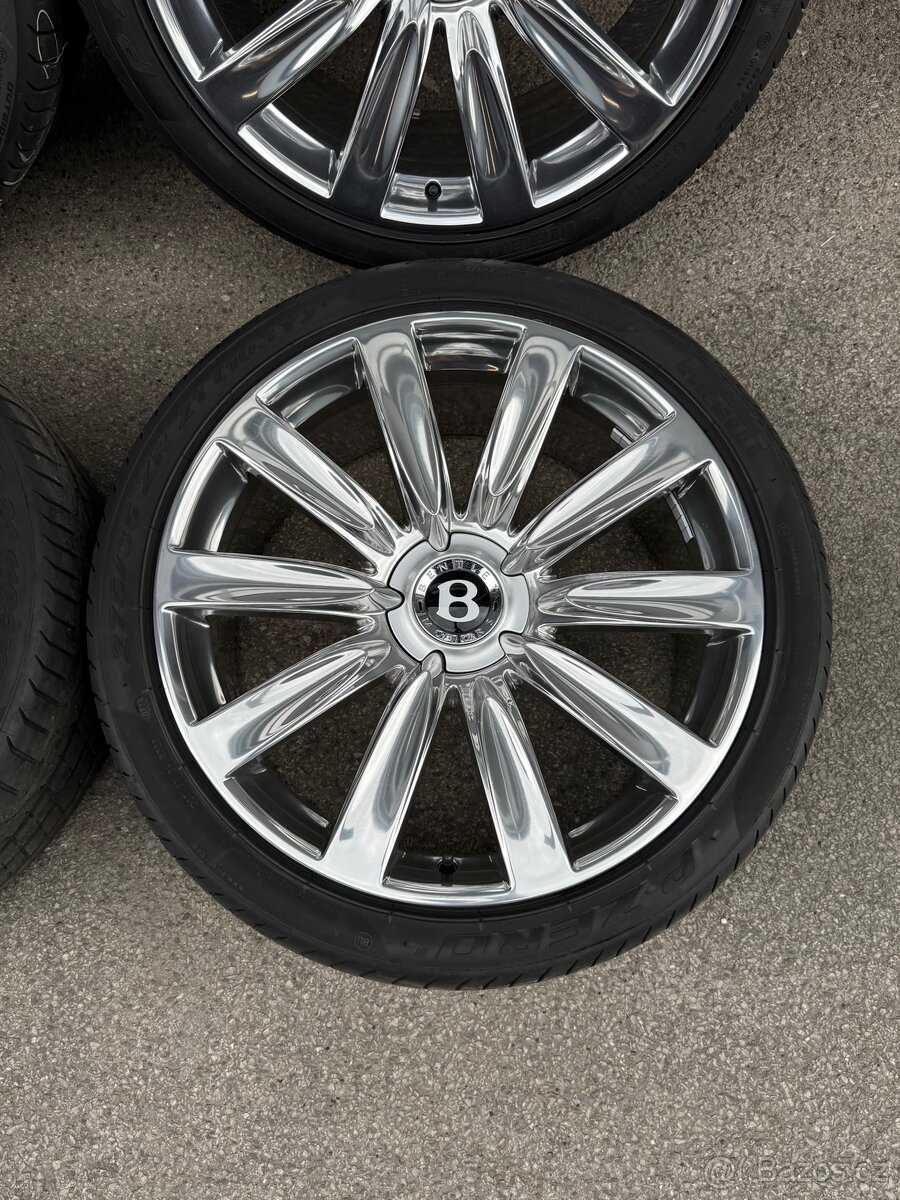 Bentley Flyingspur kola - 4