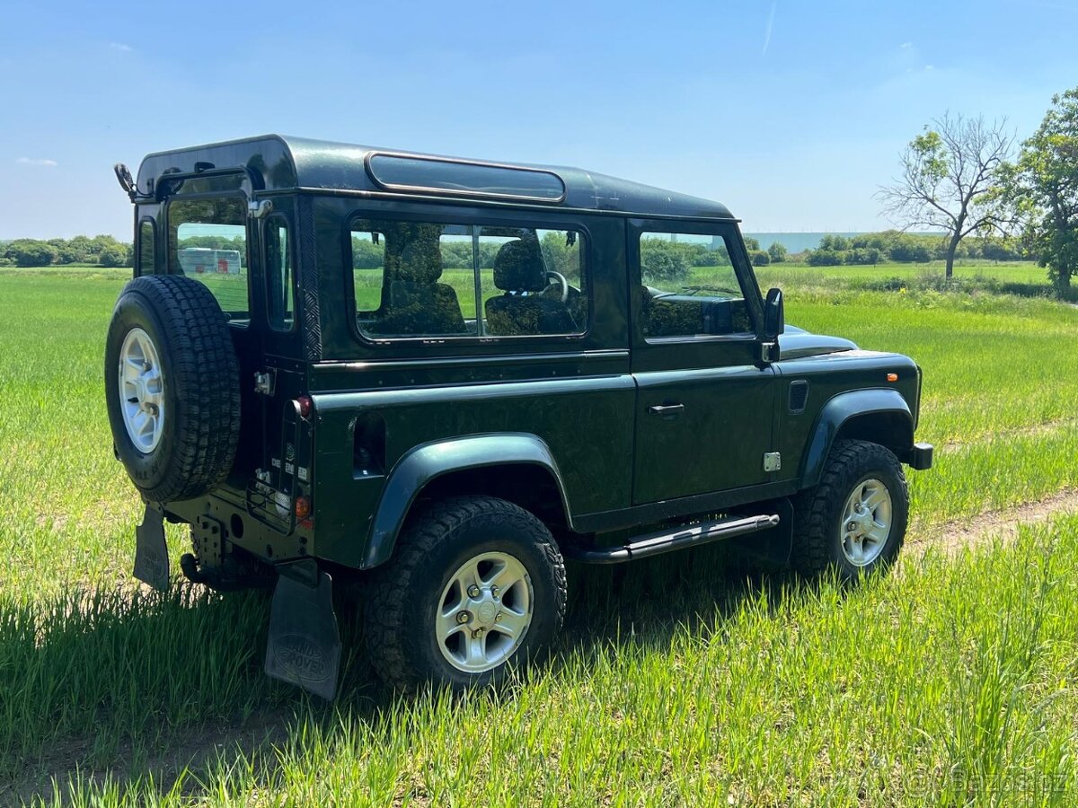 Land Rover Defender 90 SE