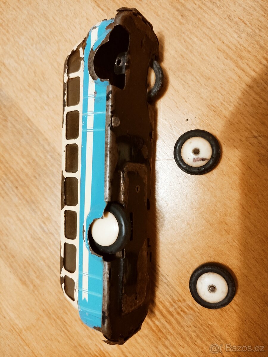 Plechové auto - autobus - 4