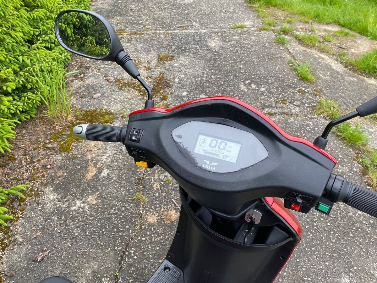 Elektrický invalidní tříkolový skútr pro seniory - 4