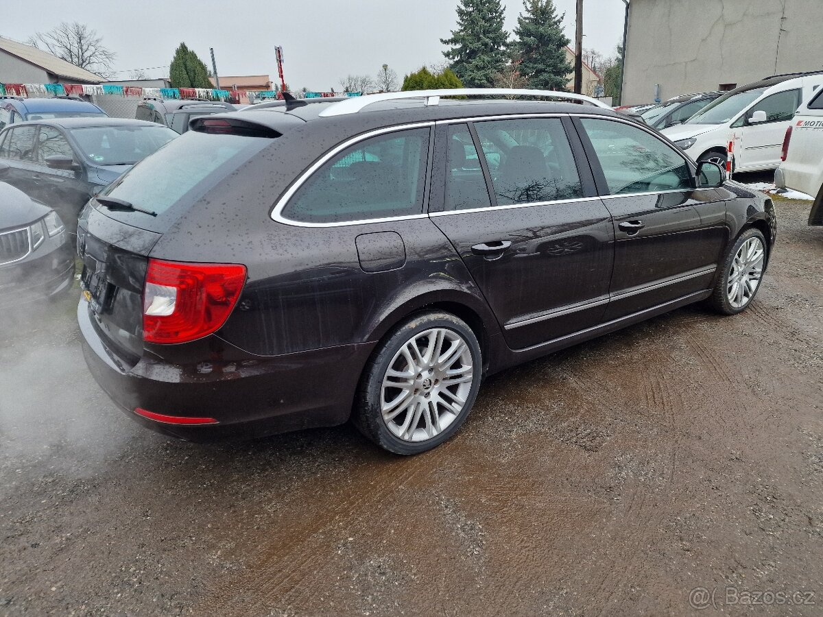 Škoda Superb 2,0TDI 125KW ELEGANCE PANORAMA - 4