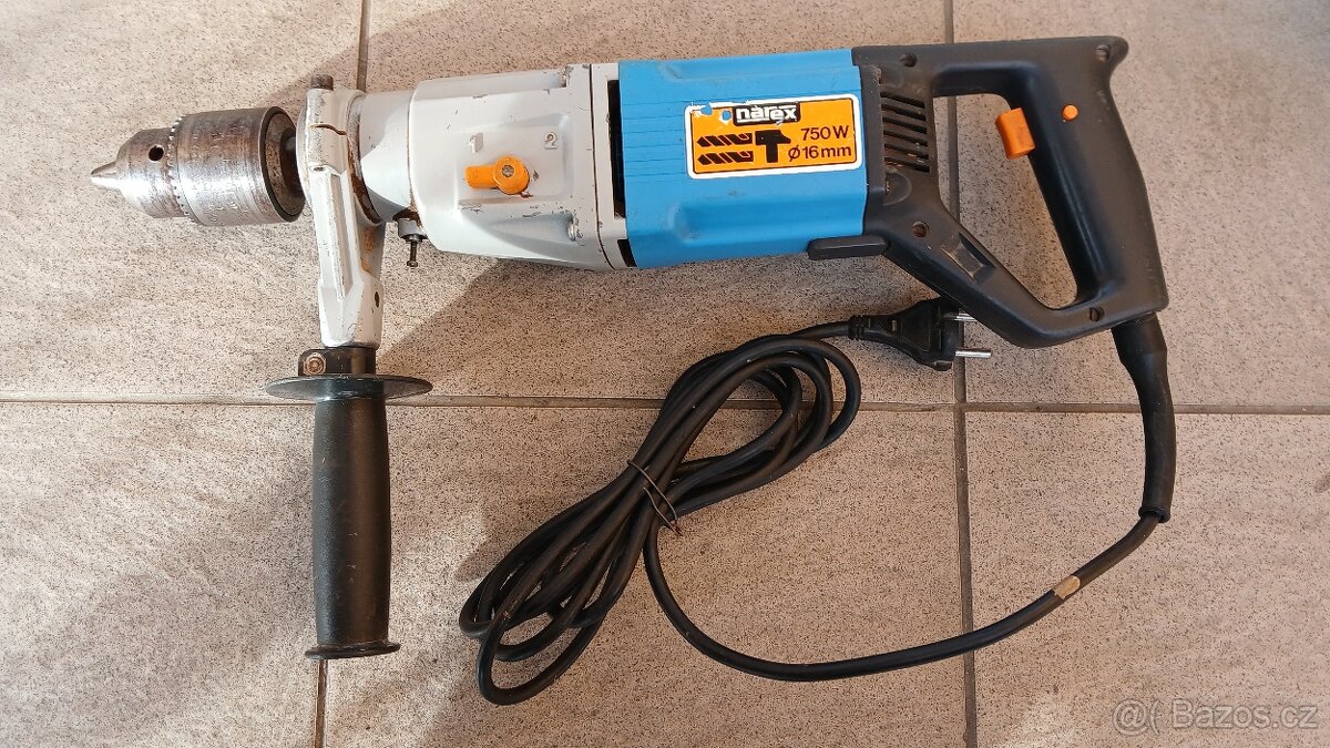 Příklepová vrtačka Narex - 4