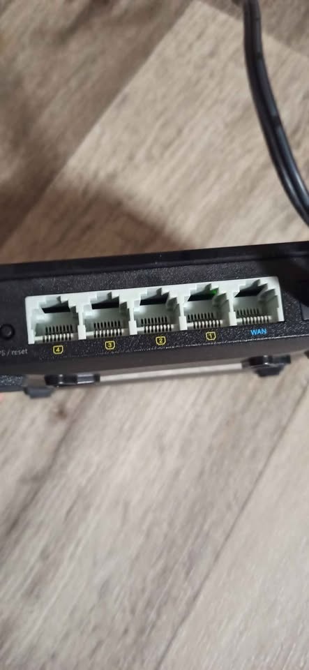 WiFi router RT-N12+ - 4