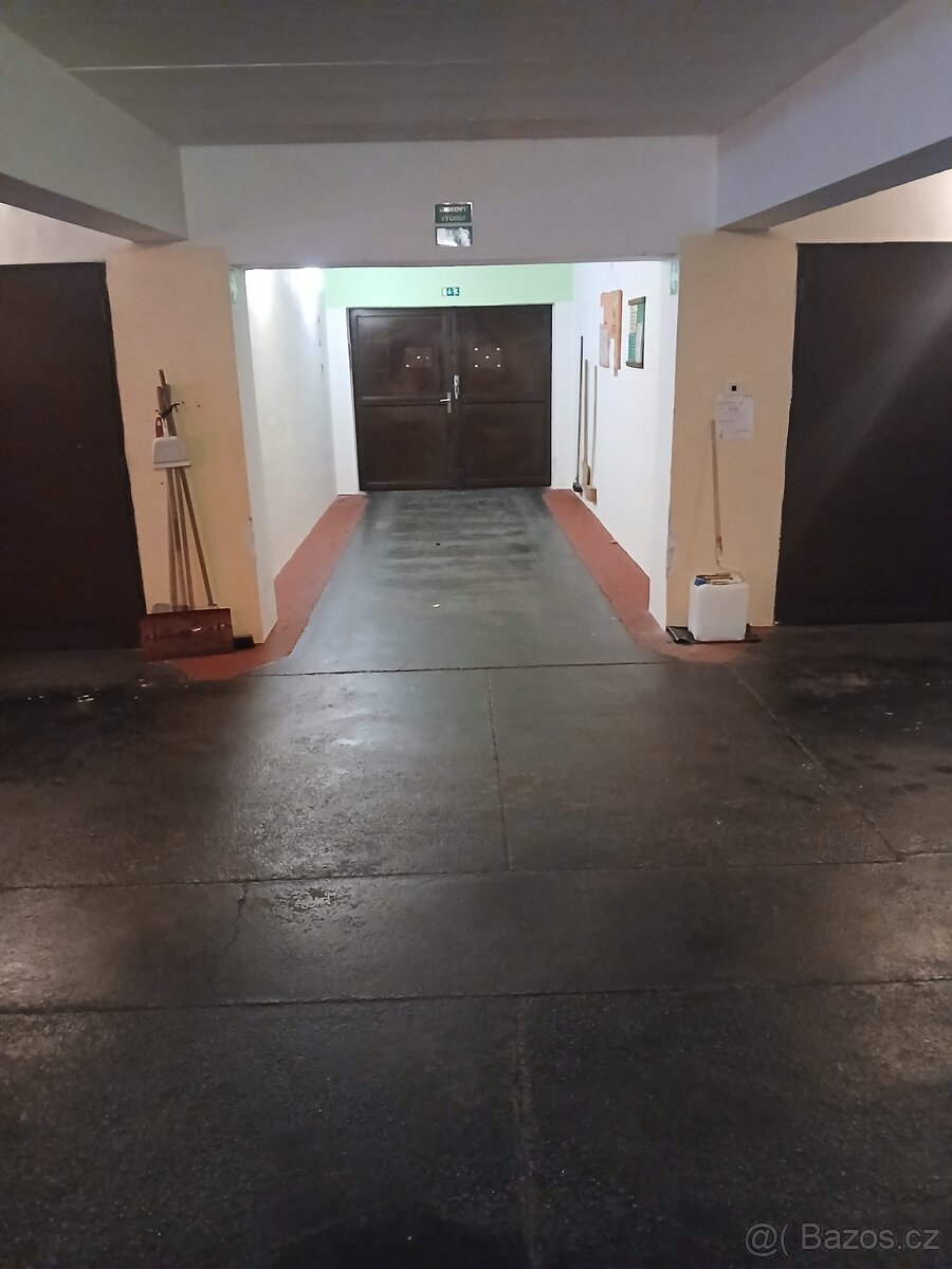 Garáž Brno - Vinohrady Žarošická, el. přípojka - 4