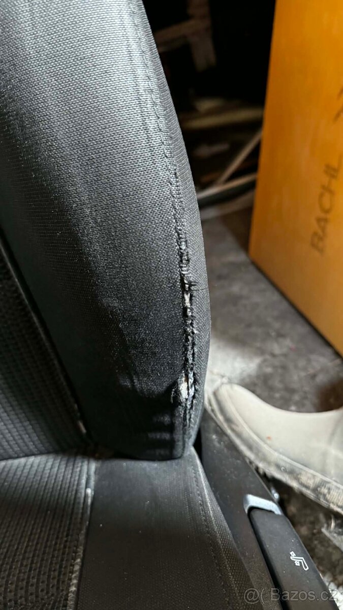 BMW E46 coupe - sedačky - 4