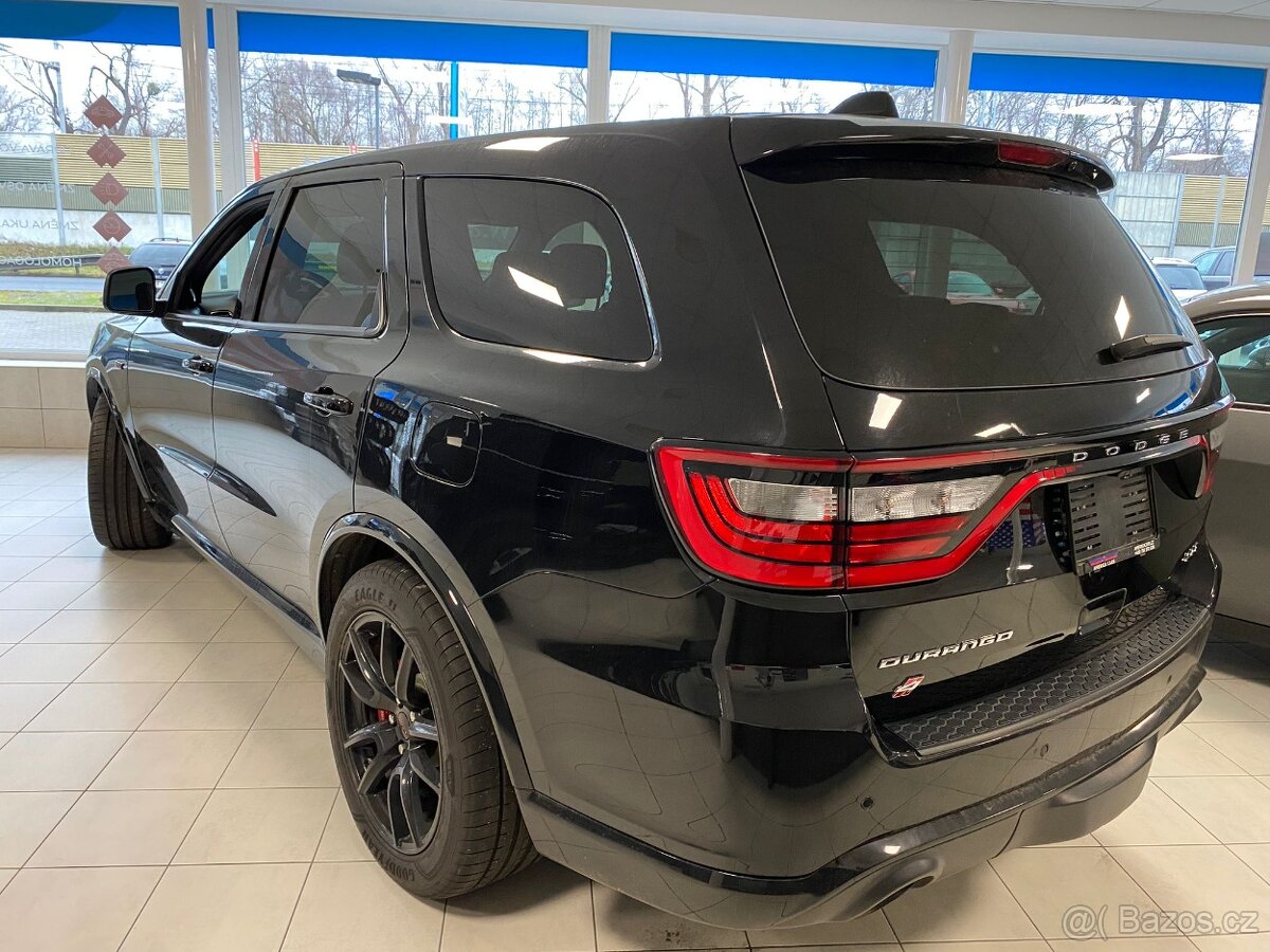 Dodge Durango 6,4l 392 SRT NEBOURANY
