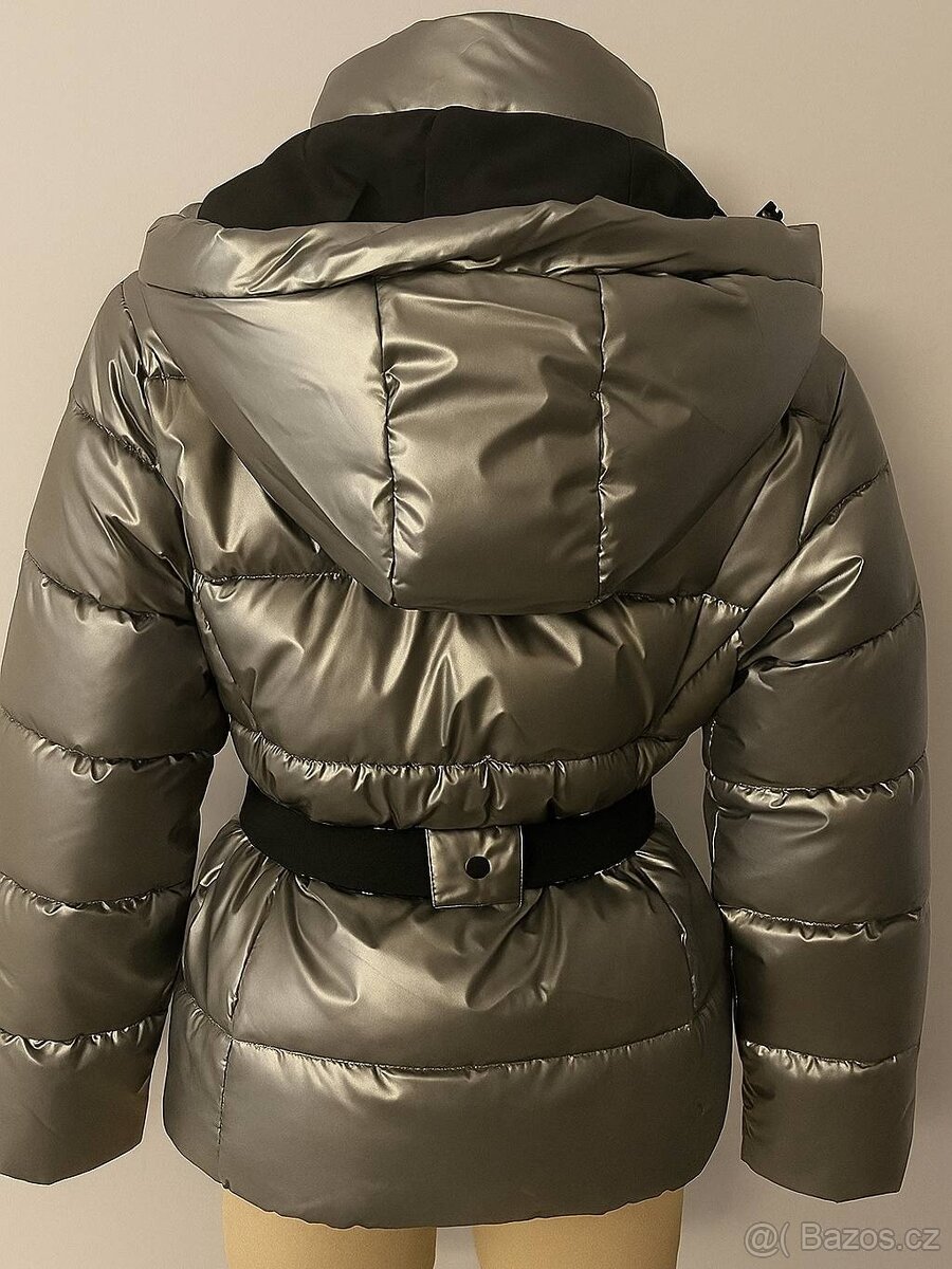 Krásná nová zimní bunda - 4