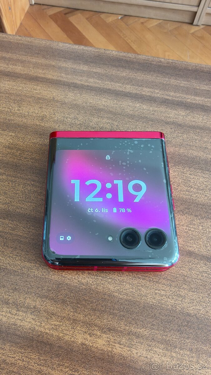 Motorola Razr 40 Ultra, 8GB/256GB - 4