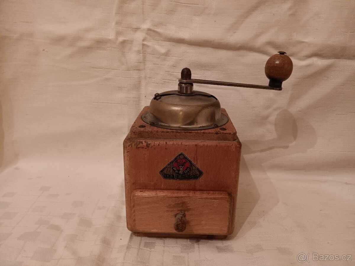 Dřevěné mlýnky na kávu 6ks - 4