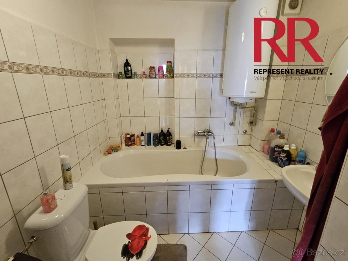 Prodej domu ve Velharticích - 4