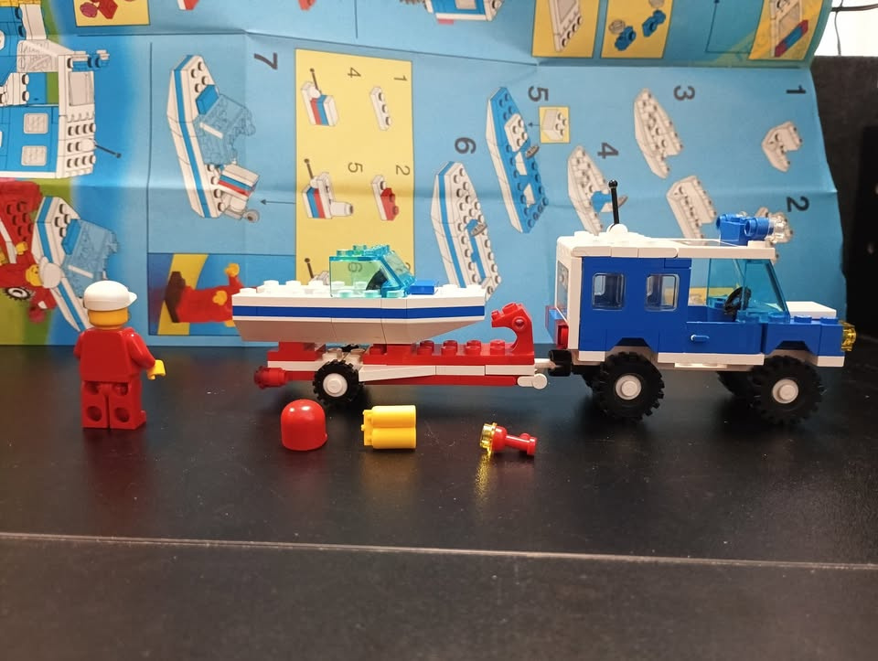 LEGO Town 6698 RV with Speedboat +návod - 4