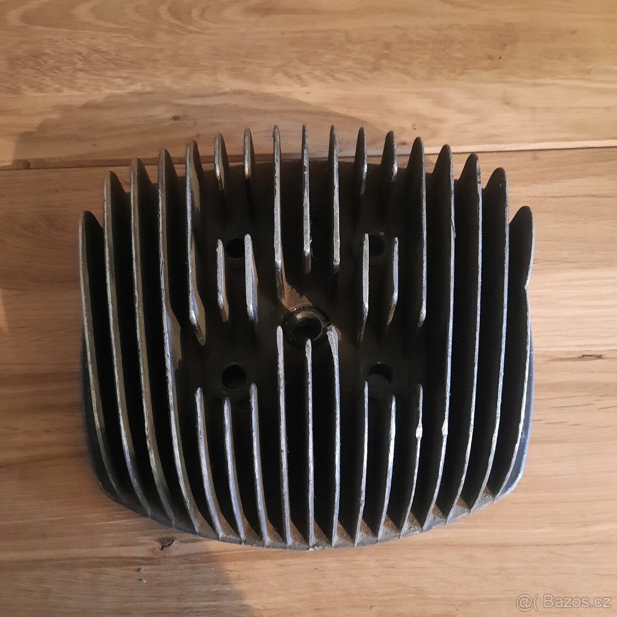 Hlava motoru Čz 125 984. - 4