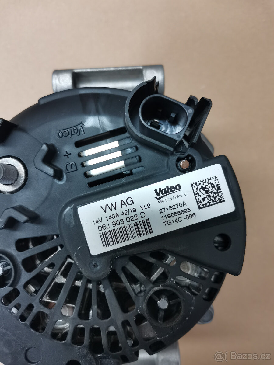 Alternátor Originál 06J903024A - 4