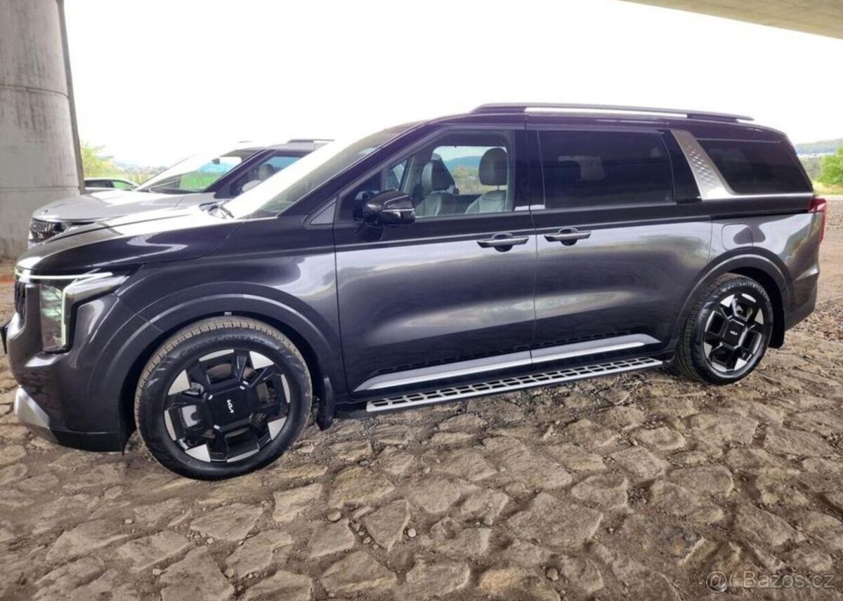 Kia Carnival 2.2-NOVÝ MODEL-7míst - 4