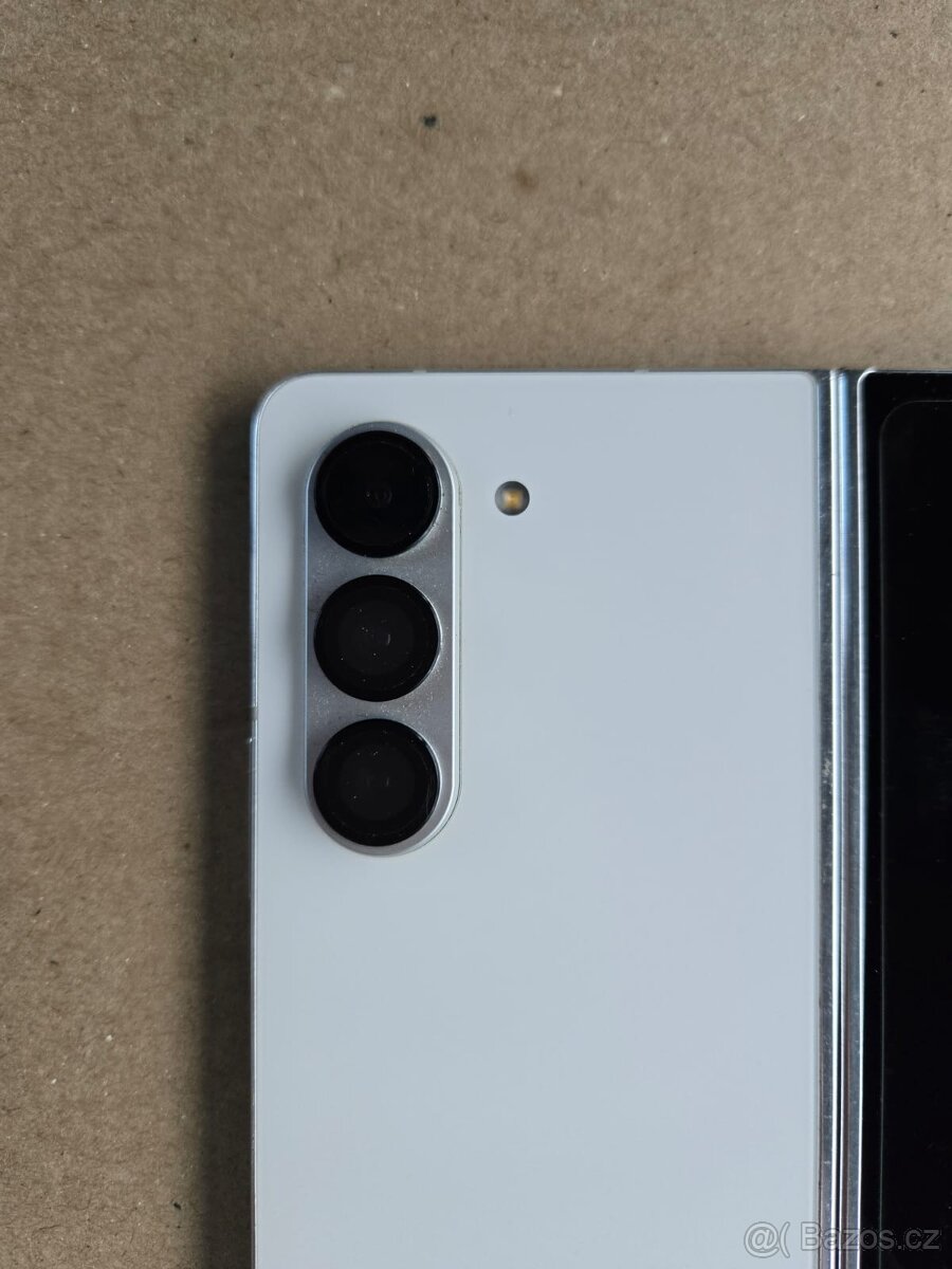 Samsung Galaxy Z Fold5 - 4