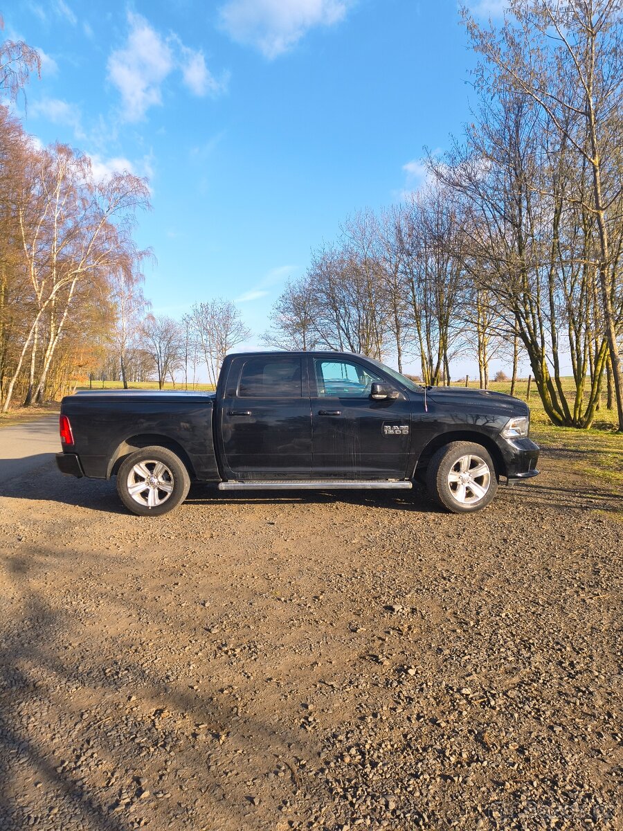 Dodge RAM - 4