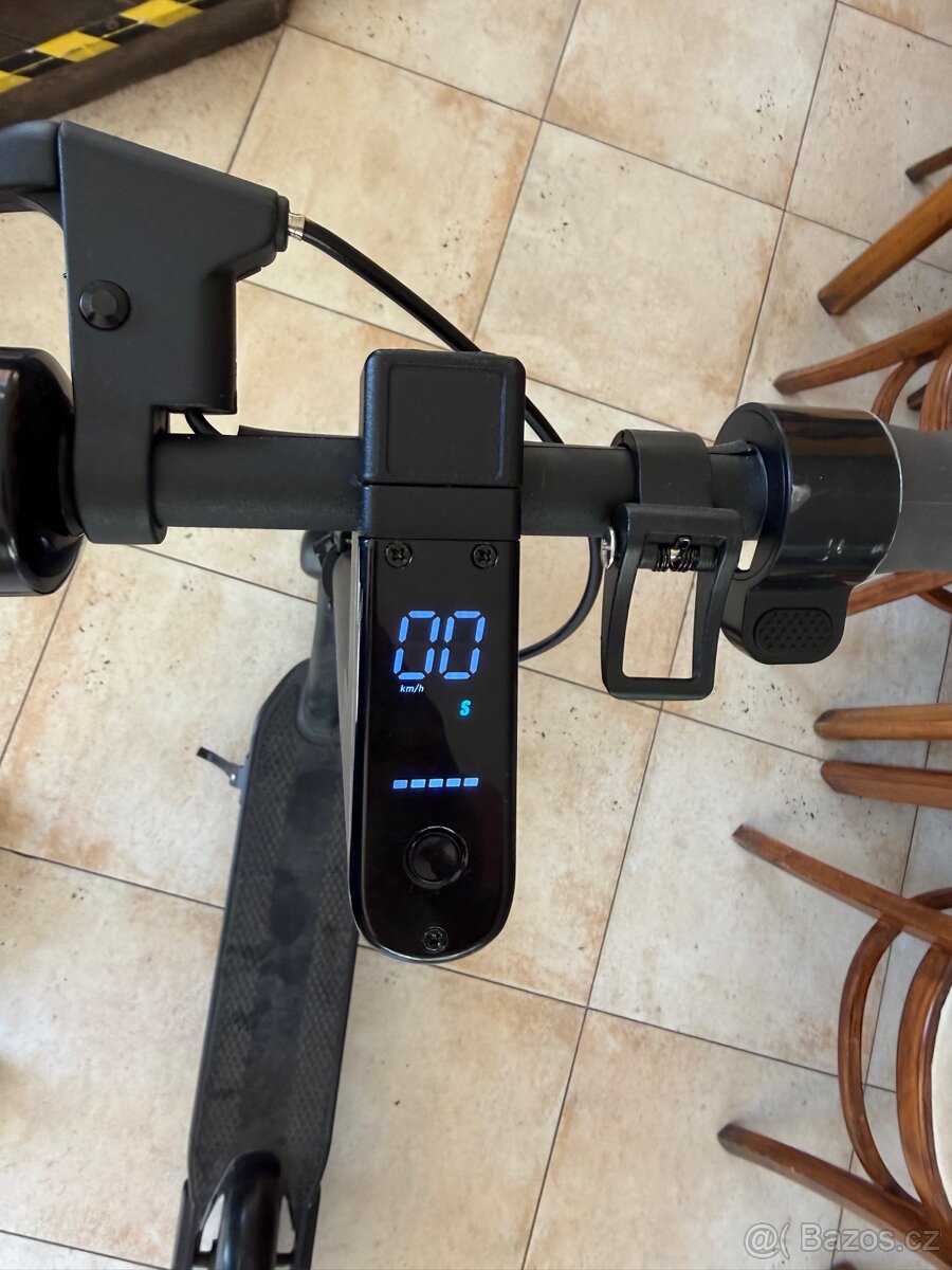 Elektrokoloběžka Ninebot Max G30 - 4