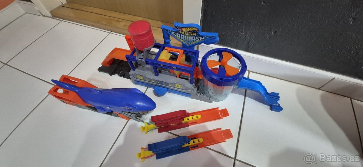 Hot Wheels myčka - 4