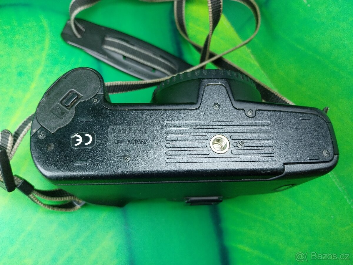 Canon EOS 5000 - 4