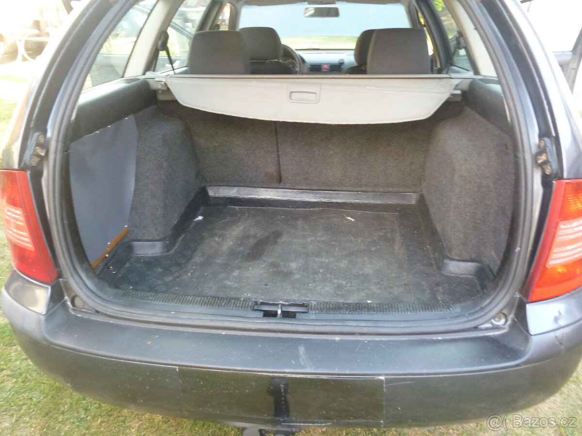 Oktavia kombi 1.9TDI 74kw 2009 - 4