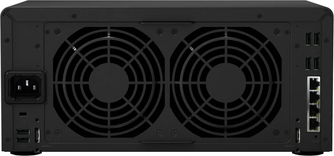 NAS Synology DS1813+ – 8× 3TB WD Red (24 TB, rozšiřitelné až - 4